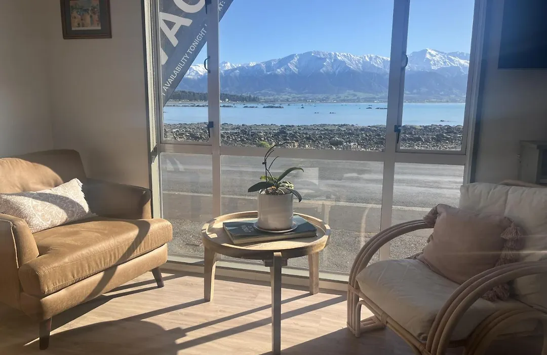 Kaikoura Seaside Lodge-1